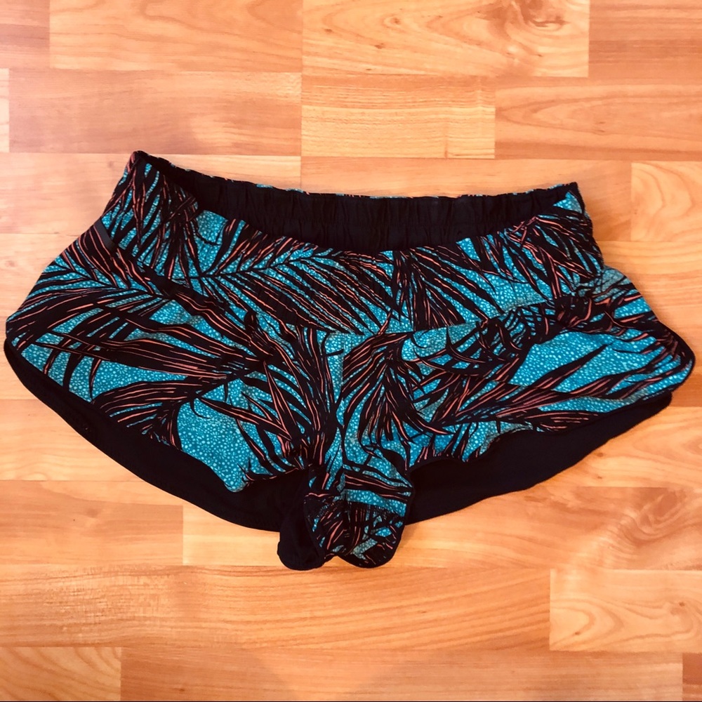 Lululemon reversible short